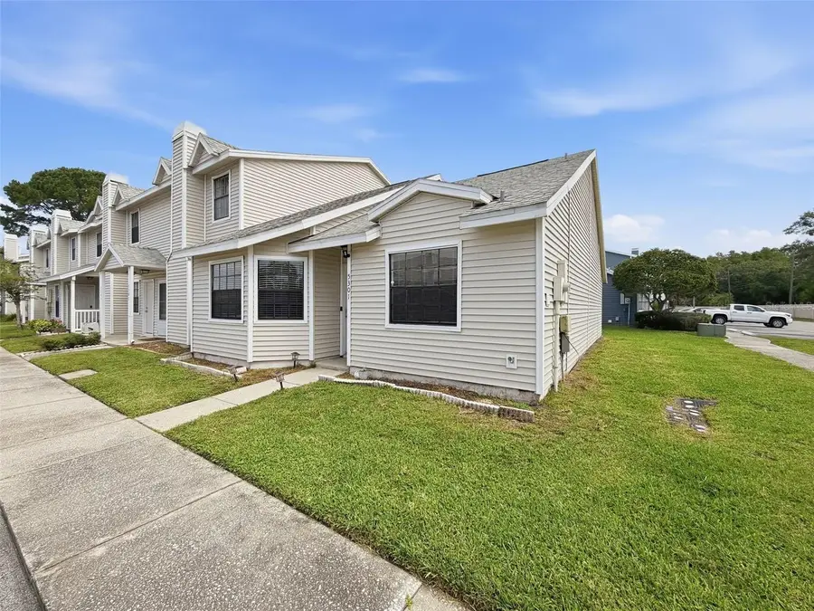 5301 Ladywell Ct, Tampa, FL 33624 - #2