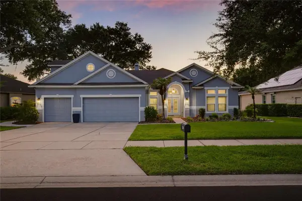 330 English Lake Drive, WINTER GARDEN, FL 34787