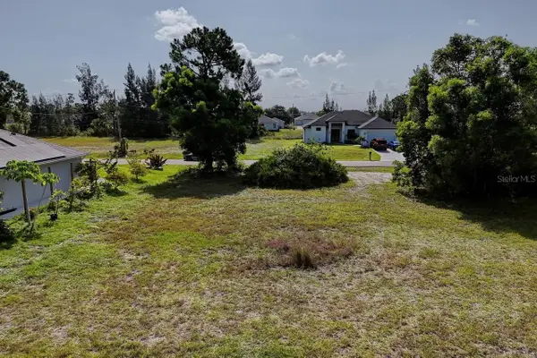 3912 NE 9th Avenue, CAPE CORAL, FL 33909