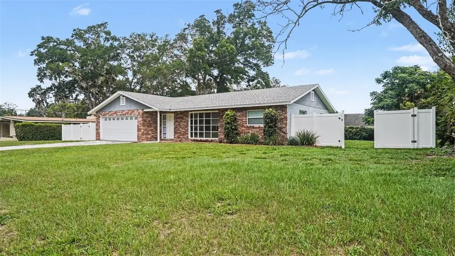 2135 NE 6th Place, Ocala, FL 34470 - #2