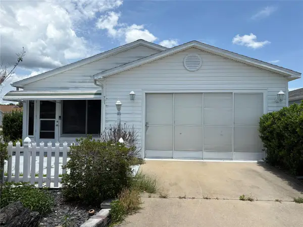 731 Dumas Street, LADY LAKE, FL 32159