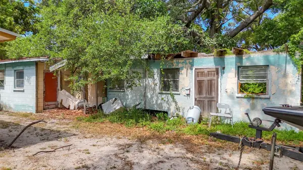 1679 24th Street, SARASOTA, FL 34234