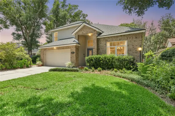 1000 N Lake Claire Circle, OVIEDO, FL 32765