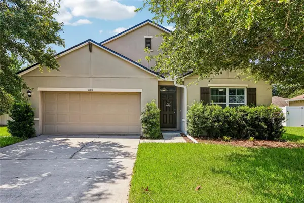 806 Grand Park Court, DELAND, FL 32724