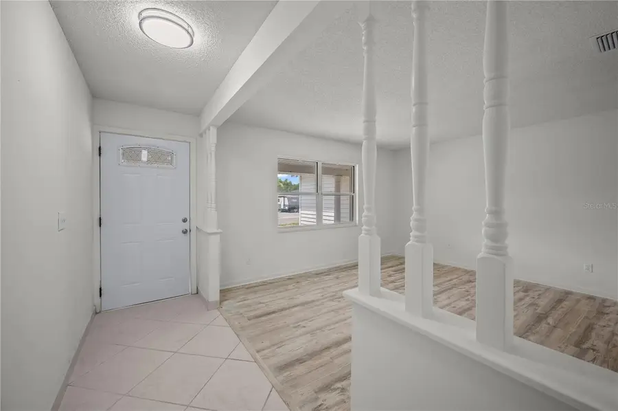 405 N Hawthorn Circle, Winter Springs, FL 32708 - #3