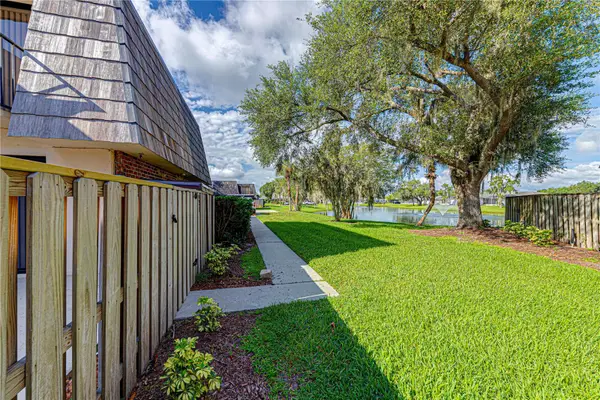 921 Royal Oak Boulevard, LEESBURG, FL 34748
