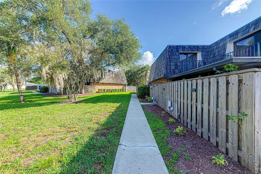 921 Royal Oak Boulevard, Leesburg, FL 34748 - #2