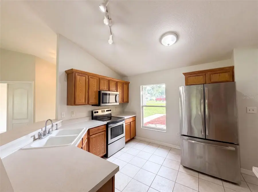 314 Dupont Circle, Howey In The Hills, FL 34737 - #2