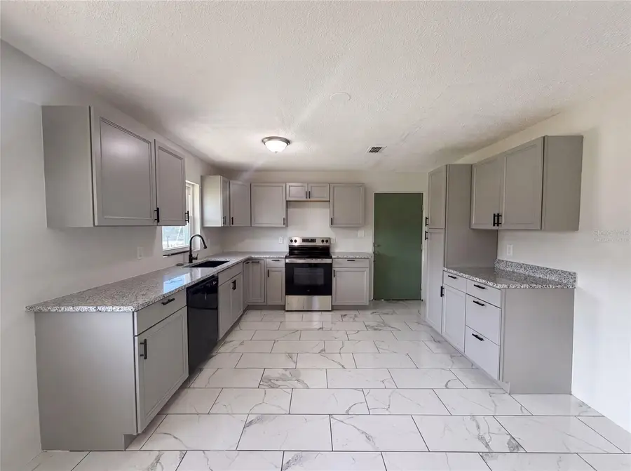 417 Calumet Road, Avon Park, FL 33825 - #2