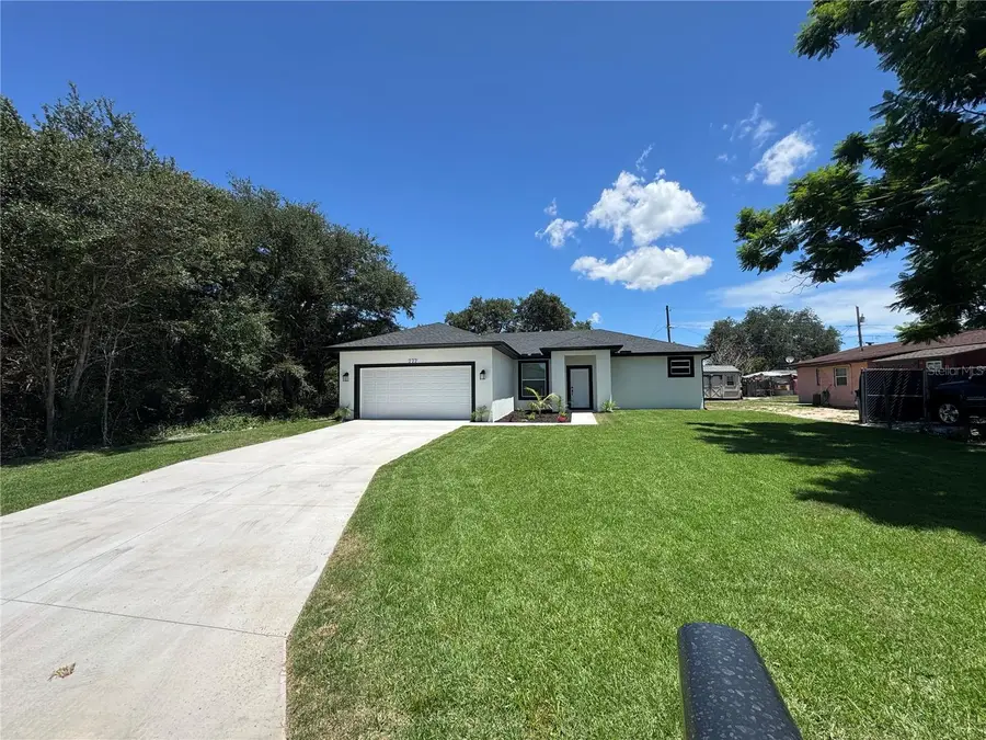222 Florida Avenue, Dundee, FL 33838 - #2