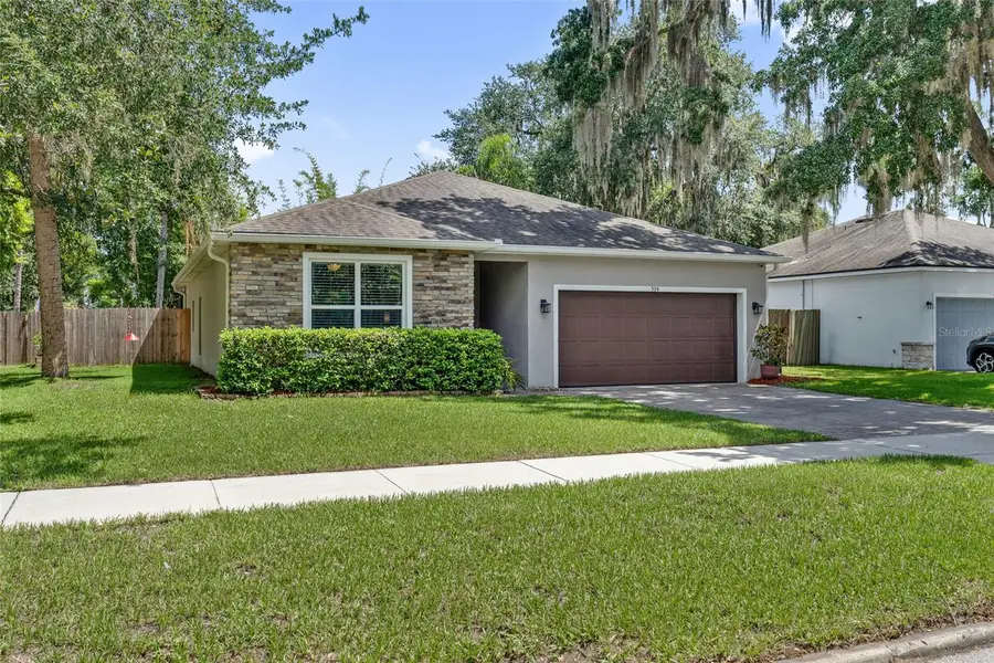 504 E 14th Street, Sanford, FL 32771 - #2