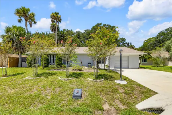 19 Crompton Place, PALM COAST, FL 32137