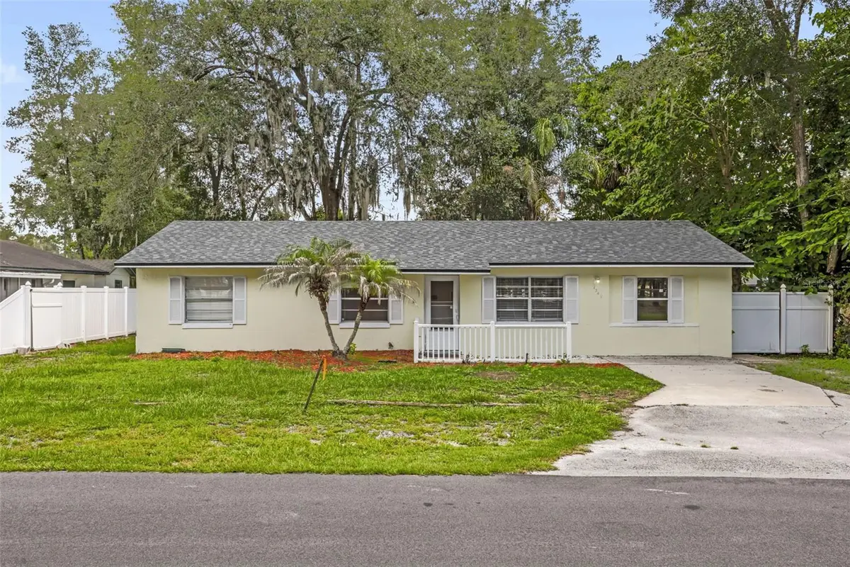 1349 E Wisconsin Avenue, Deland, FL 32724 - #1