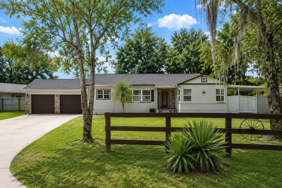 2400 S Laurel Avenue, Sanford, FL 32771 - #3