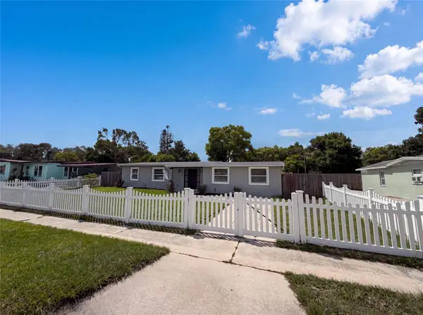 2242 E Dana Drive, DELTONA, FL 32738