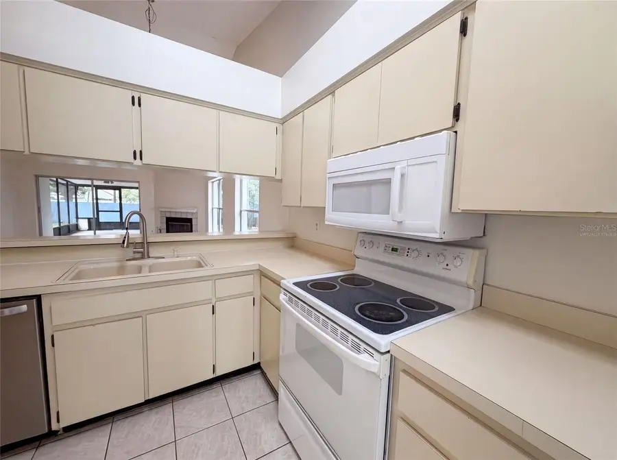 8613 Cottonway Lane, Tampa, FL 33635 - #2