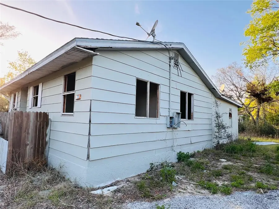 20715 SE 141st Place, Umatilla, FL 32784 - #3