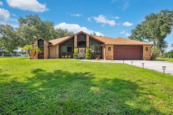 3251 Pinewood Court, KISSIMMEE, FL 34746