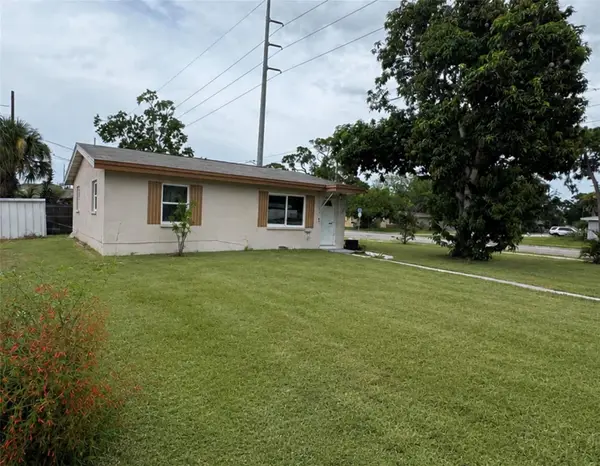 2403 Adrian Avenue, LARGO, FL 33774