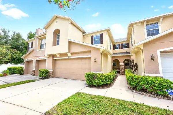 13765 Golden Russet Drive, WINTER GARDEN, FL 34787