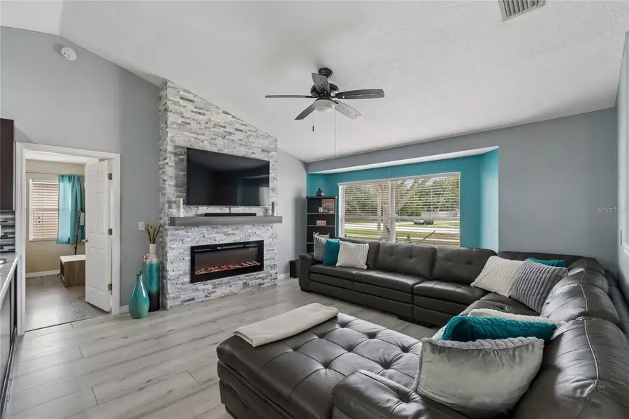 717 La Costa Street, Minneola, FL 34715 - #2
