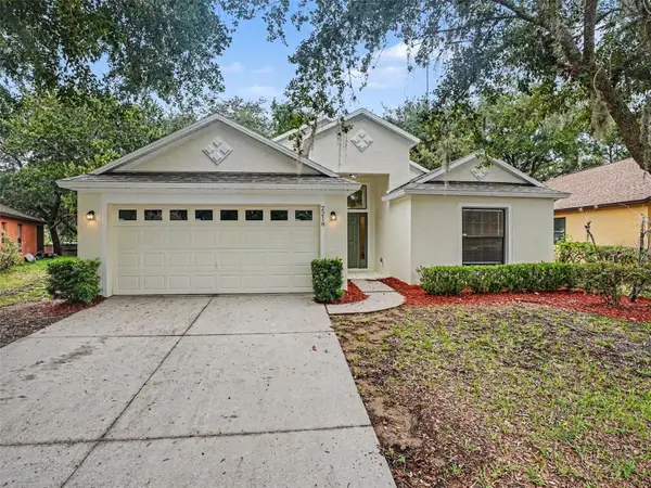 2218 Bracknell Forest Trail, TAVARES, FL 32778