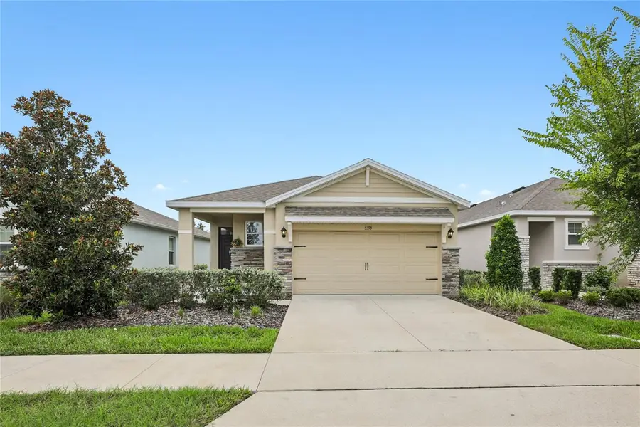 5395 Sunshine Drive, Wildwood, FL 34785 - #2