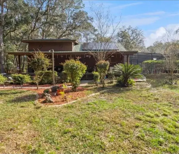 1208 Darcy Road, LADY LAKE, FL 32159