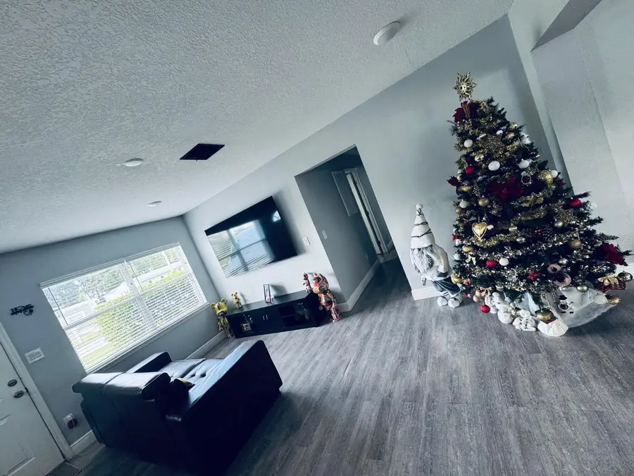 17 S Solandra Drive, Orlando, FL 32807 - #3