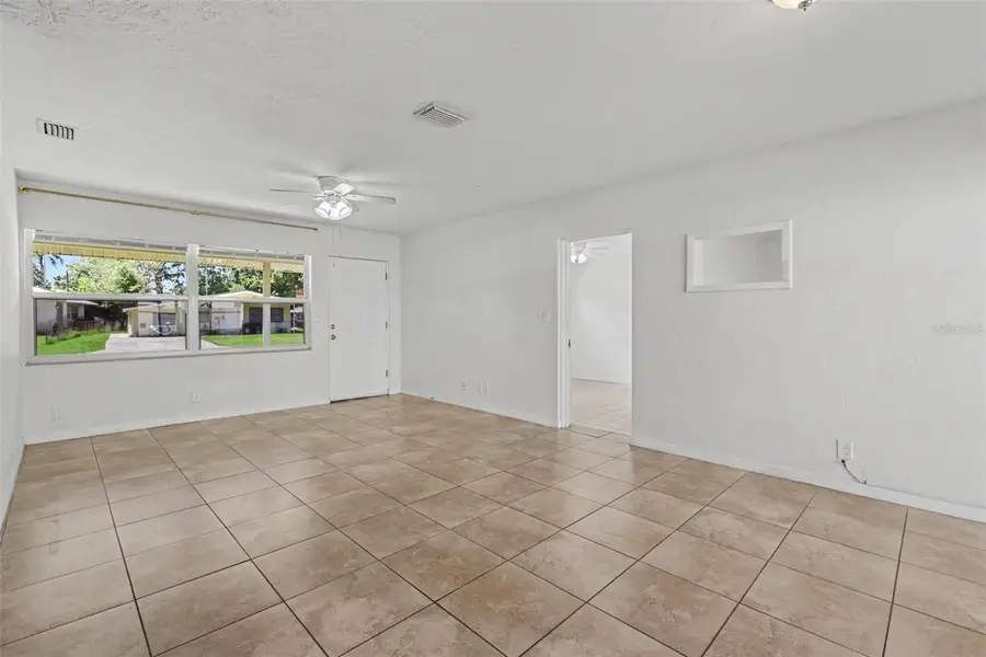 5585 Atlantic Avenue N, Saint Petersburg, FL 33703 - #3