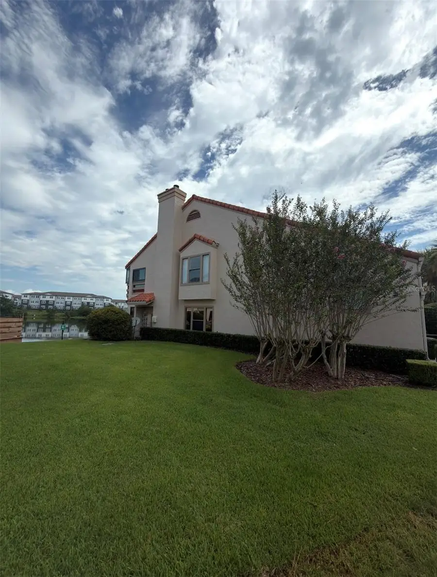 2007 Garden Lake Drive #2007, Winter Haven, FL 33884 - #2