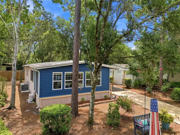552 Pine Needle Court, LAKE MARY, FL 32746