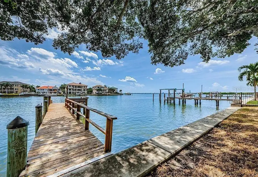 2000 Dolphin Boulevard S, Saint Petersburg, FL 33707 - #2