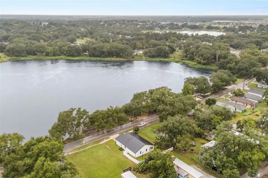 221 S Sunset Avenue, Mascotte, FL 34753 - #2