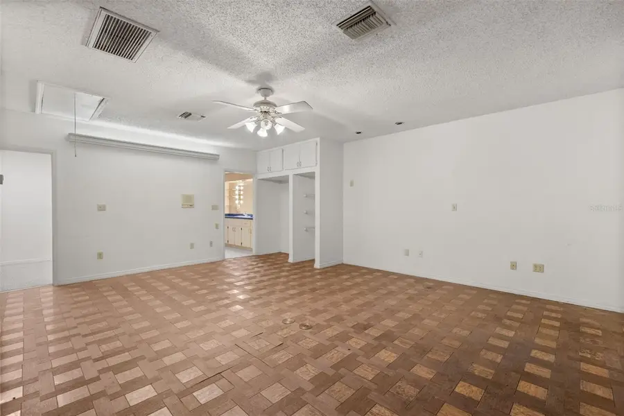 3889 N Lake Orlando Parkway, Orlando, FL 32808 - #3