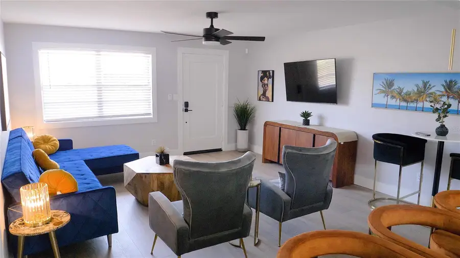 137 N Hollywood Avenue, Daytona Beach, FL 32118 - #3