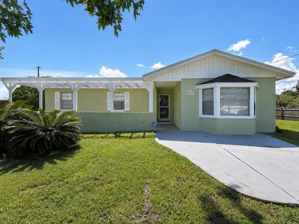 2777 Green Meadow Circle, KISSIMMEE, FL 34741