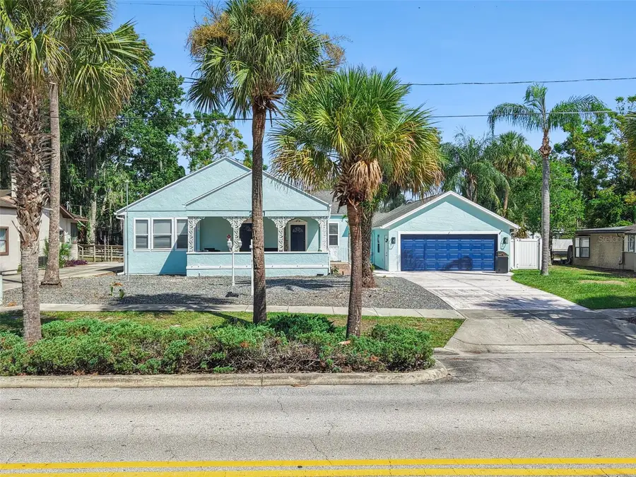 317 E Main Street, Tavares, FL 32778 - #2