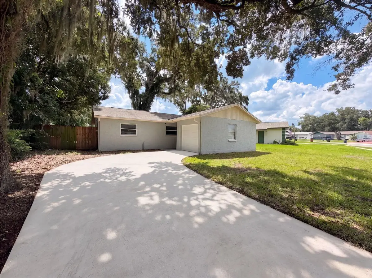 121 Inwood Circle, Brandon, FL 33510 - #1