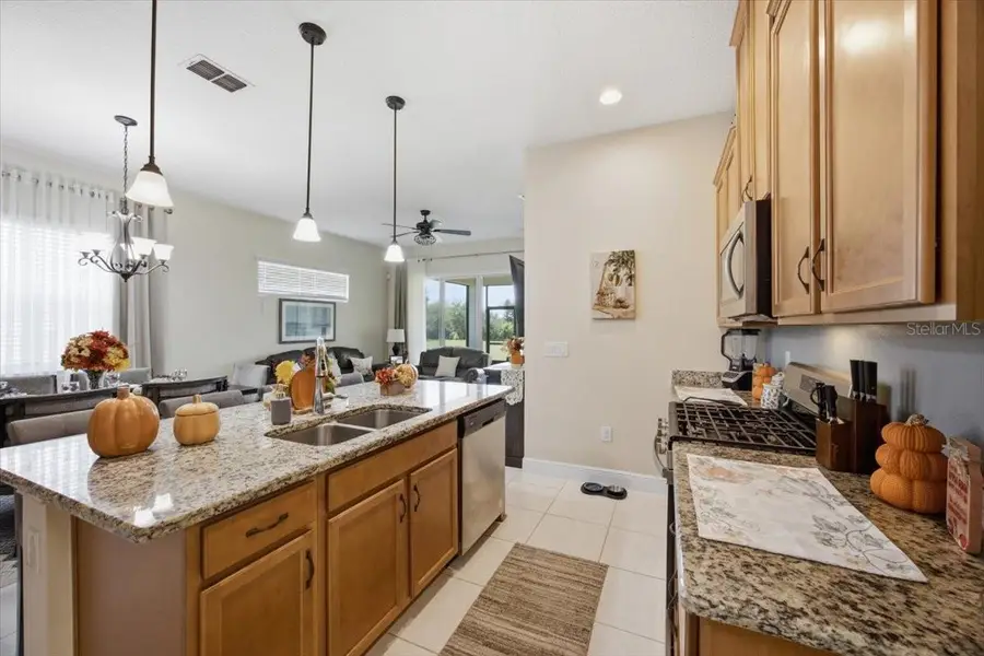 2541 Yellow Brick Road, Saint Cloud, FL 34771 - #2