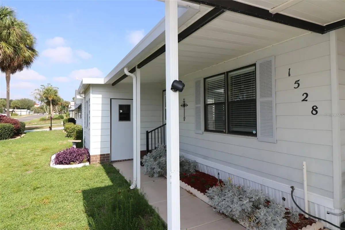 1528 W Schwartz Boulevard, Lady Lake, FL 32159 - #1