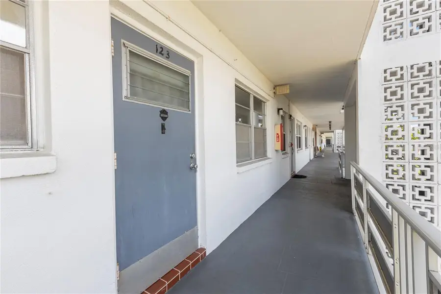 6000 20th Street N #123, Saint Petersburg, FL 33714 - #3