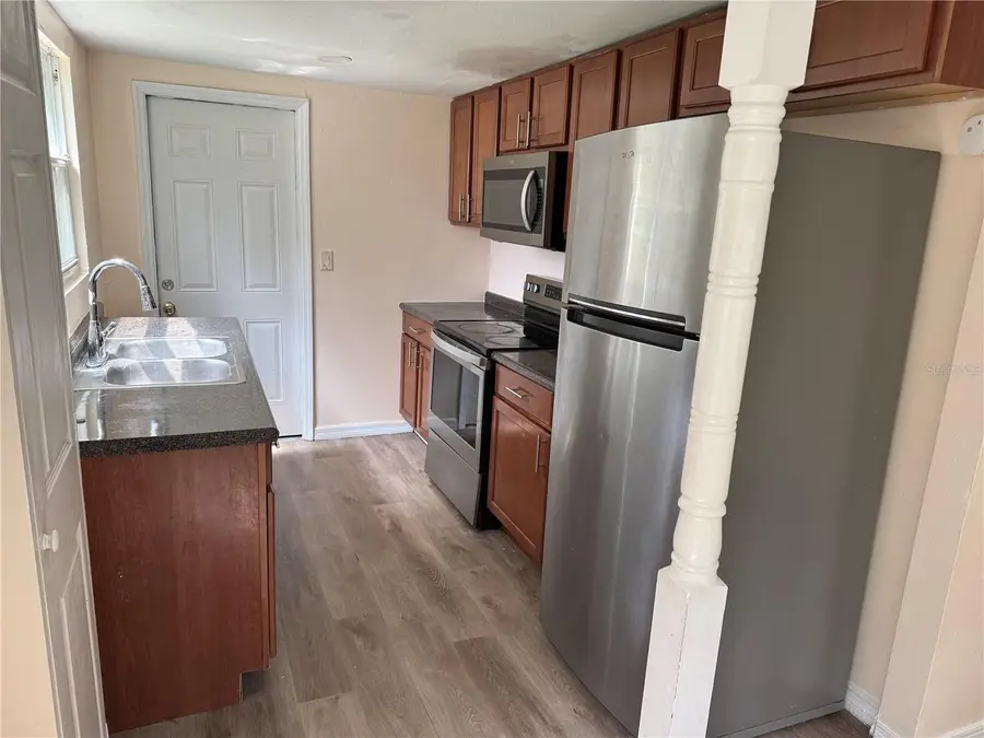 237 E 8th Street, Apopka, FL 32703 - #2