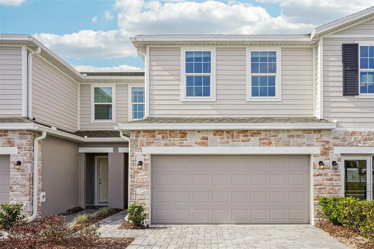 283 Thompson Village Avenue, Apopka, FL 32703 - #1