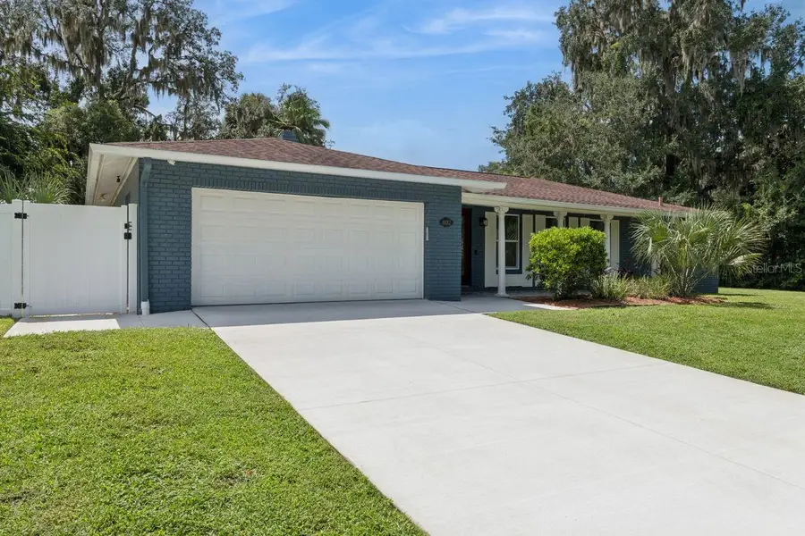 402 Valencia Circle, Oviedo, FL 32765 - #2
