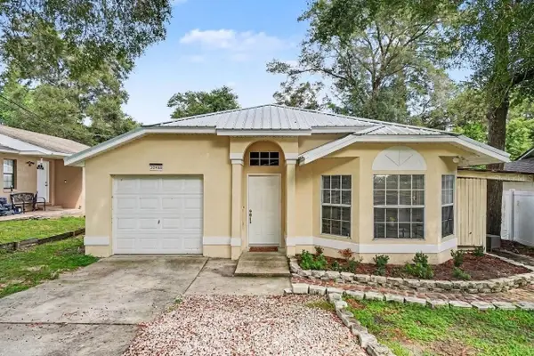 30944 Teho Street, MOUNT PLYMOUTH, FL 32776