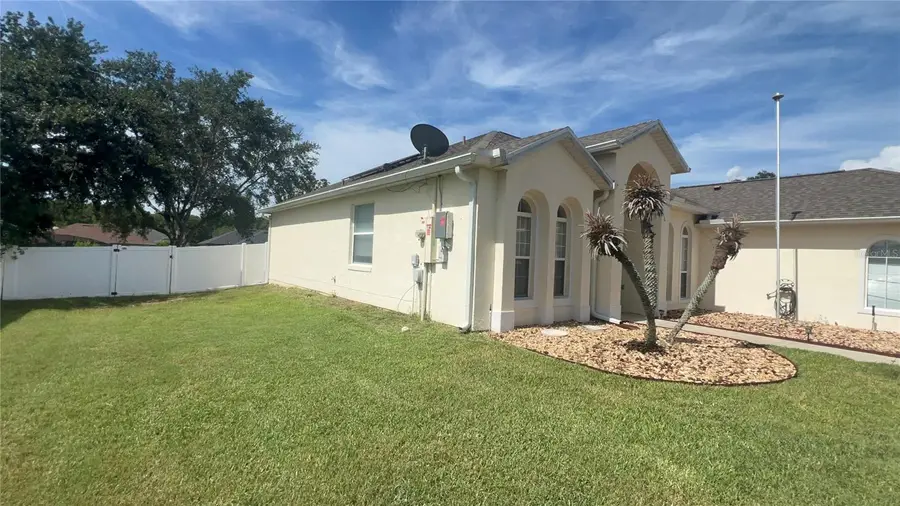 13500 Biscayne Drive, Grand Island, FL 32735 - #2