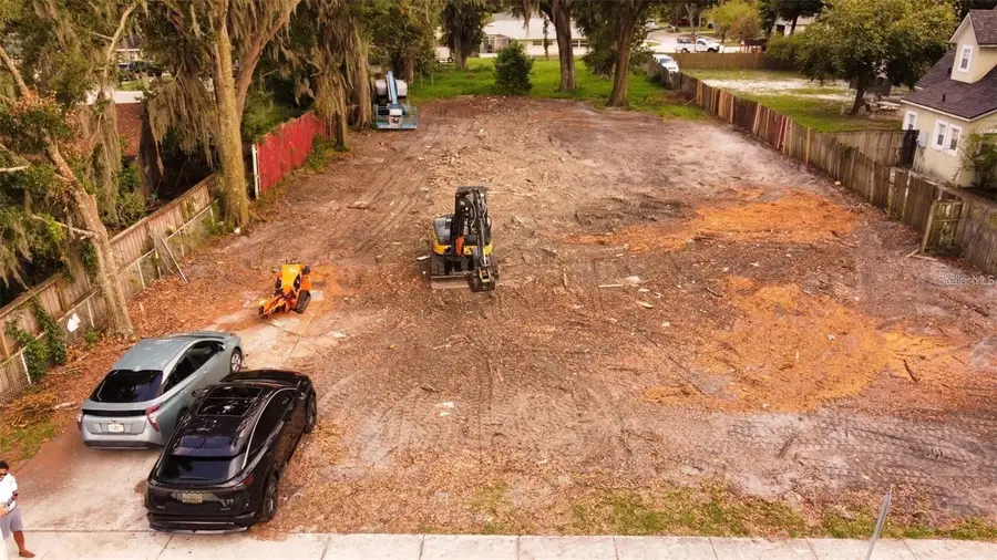 307 E Orlando Avenue, Ocoee, FL 34761 - #2