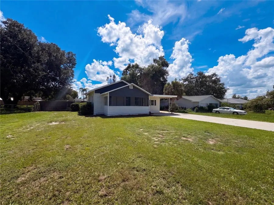 335 E Hoffman Street, Lake Alfred, FL 33850 - #2