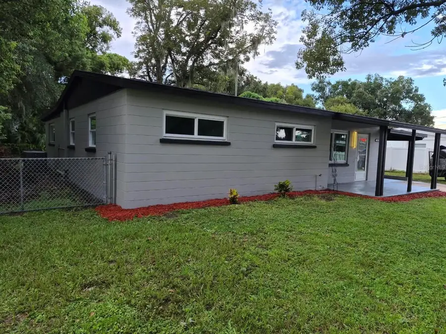 1810 E Carol Drive, Plant City, FL 33563 - #3